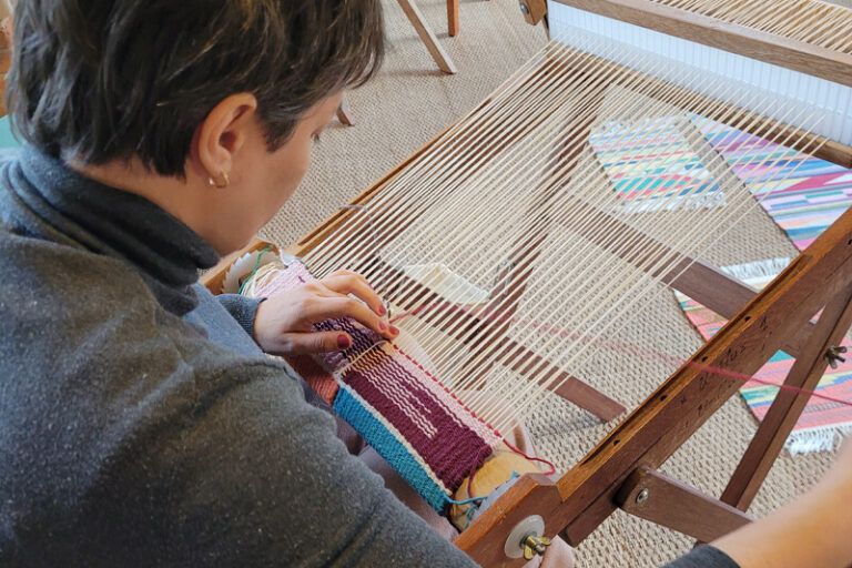 site-universidade-oficina-de-tecelagem-kilim-04
